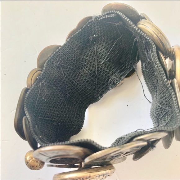 Statement Costume Gold Buttons Bracelet - Picture 3 of 7